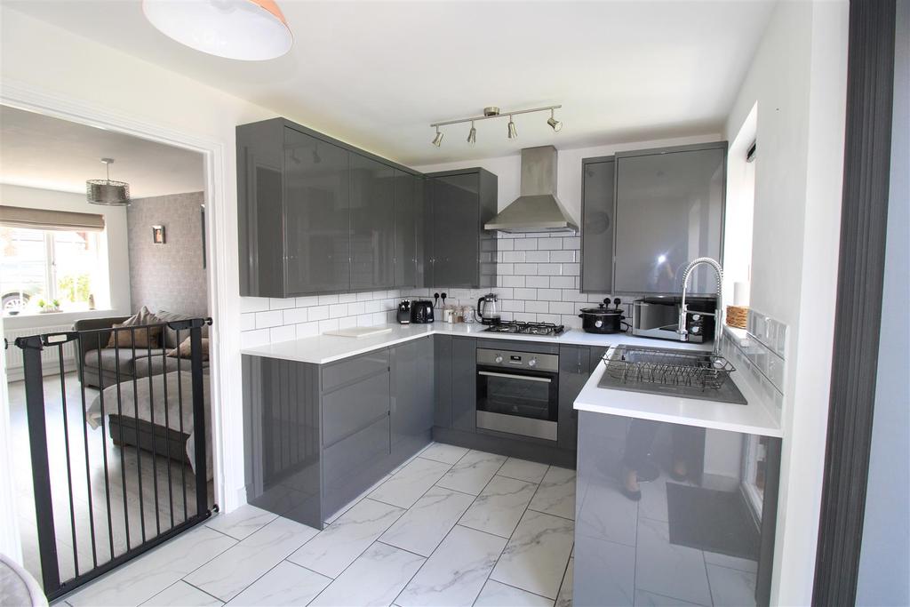 Kitchen 1.1.JPG