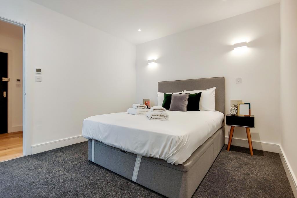 4 Bedroom-1-min.jpg