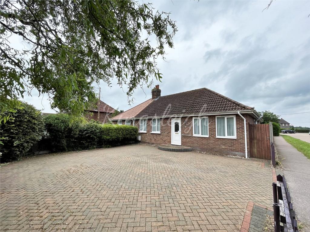 Colchester Road, Ardleigh, Colchester, CO7 2 bed bungalow £300,000