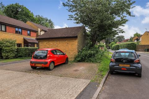 43 Honeysuckle Close, Badger Farm, Winchester, SO22 4QQ