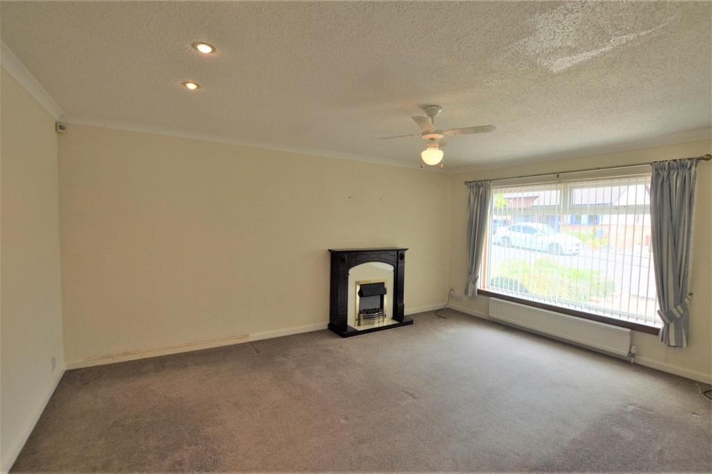 17 Keir Hardie Drive, ARDROSSAN, KA22... 2 bed semidetached bungalow
