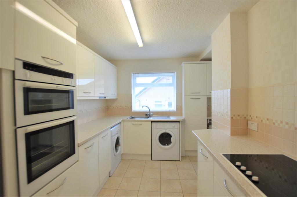 17 Keir Hardie Drive, ARDROSSAN, KA22... 2 bed semidetached bungalow