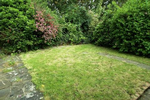 30 Deri Avenue, Pencoed, Bridgend, CF35 6TT