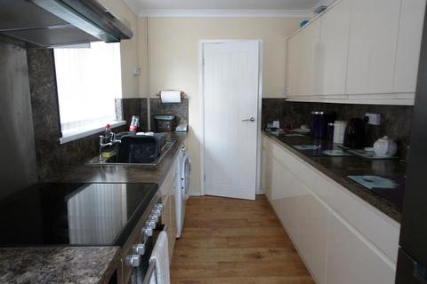 30 Deri Avenue, Pencoed, Bridgend, CF35 6TT