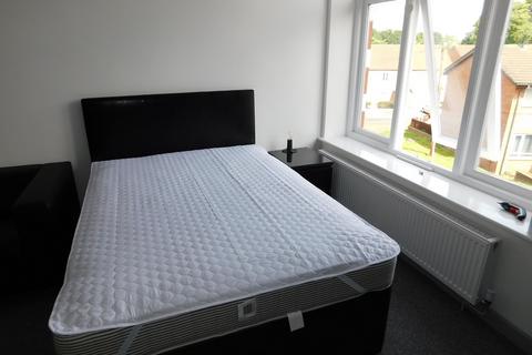 1 bedroom in a house share to rent, Cross House, Gateshead