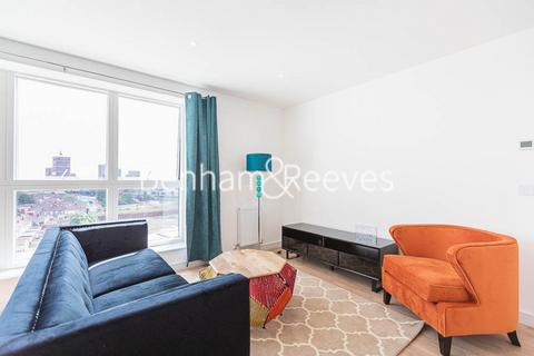 2 bedroom apartment to rent, Accolade Avenue, Southall UB1