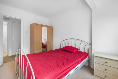 10 Caroline Close, London, SW16 2XU