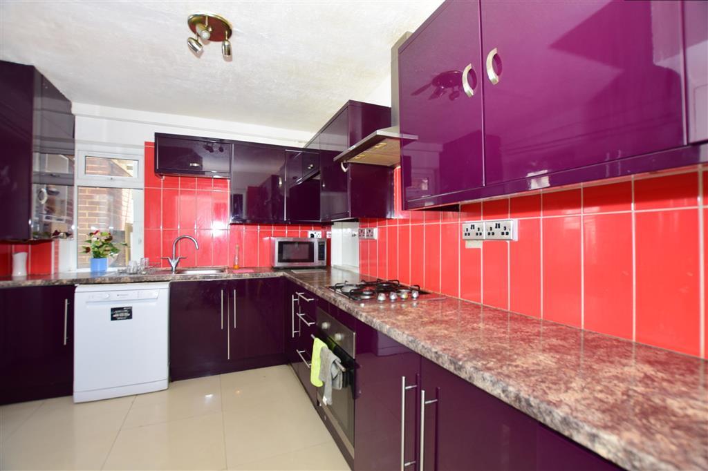 Perkins Avenue, Margate, Kent 4 bed semidetached house £375,000