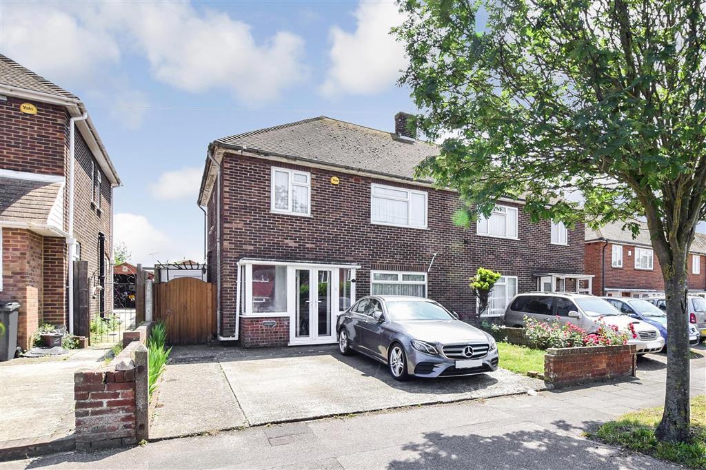 Perkins Avenue, Margate, Kent 4 bed semidetached house £375,000