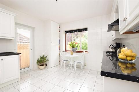 3 Whitefield Avenue, Purley, CR8 4BN