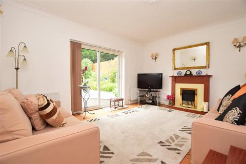 3 Whitefield Avenue, Purley, CR8 4BN
