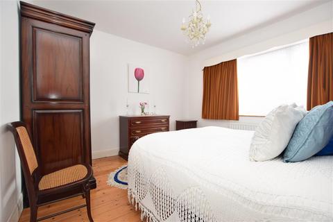 3 Whitefield Avenue, Purley, CR8 4BN