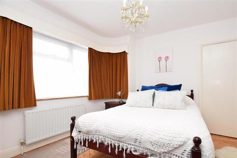 3 Whitefield Avenue, Purley, CR8 4BN