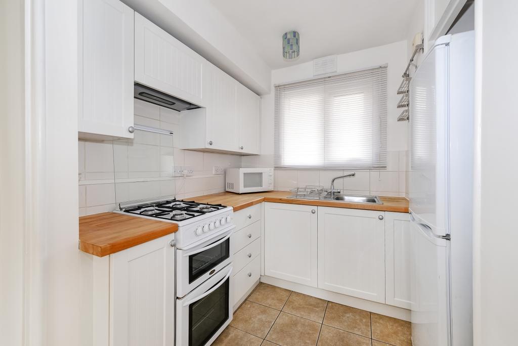 Falstaff Court Opal Street Kennington... 1 bed flat £1,275 pcm (£294 pw)
