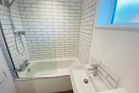 2 Hardy Drive, Hardingstone, Northampton, NN4 6UX
