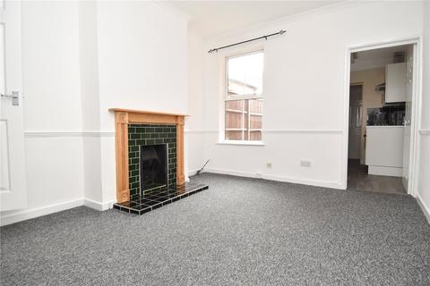 3 bedroom terraced house to rent, Dell Road, Kings Norton, Birmingham, West Midlands, B30