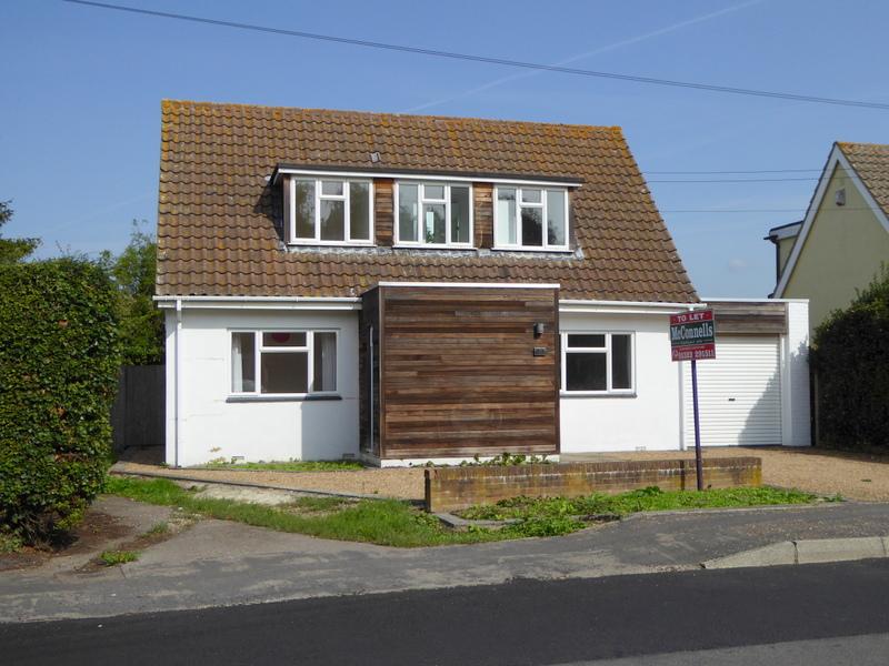 Devon Road, South Darenth, DA4 9AA 4 bed detached house £1,700 pcm (£