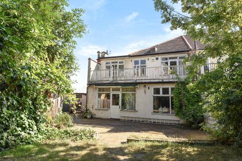 106 Kent House Road, Beckenham, BR3 1JJ