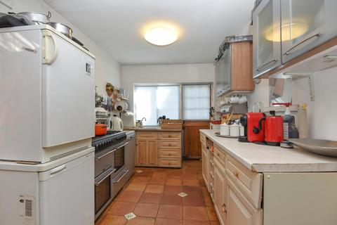 106 Kent House Road, Beckenham, BR3 1JJ
