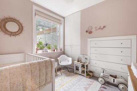 28a Westcroft Square, London, W6 0TD