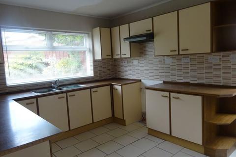 244 Bromley Lane, Kingswinford, DY6 8TT