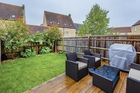 3 Carriage Crescent, Witney, OX28 4DR