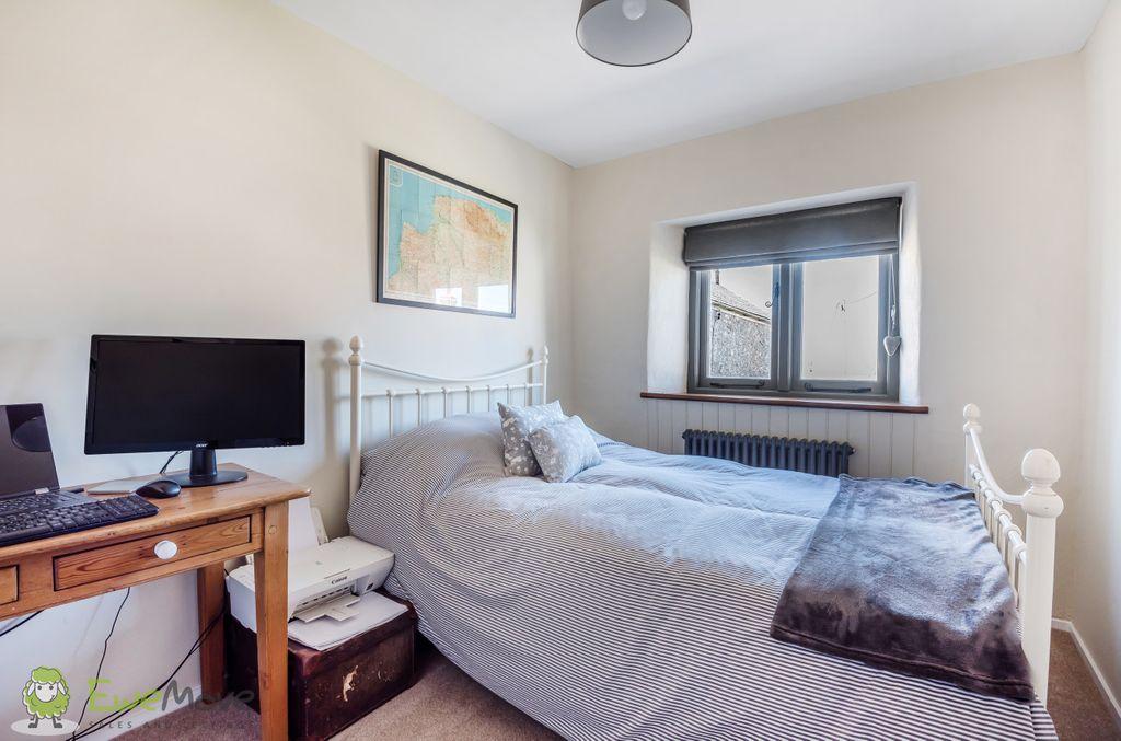 Bedroom 4 (Double)