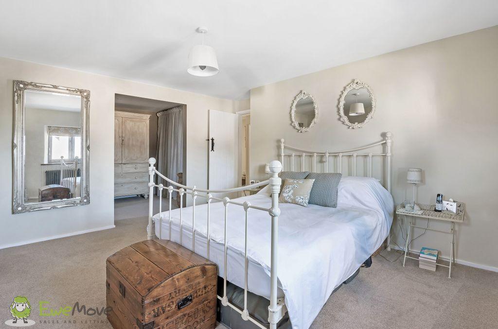Bedroom 1 (Double with Ensuite)