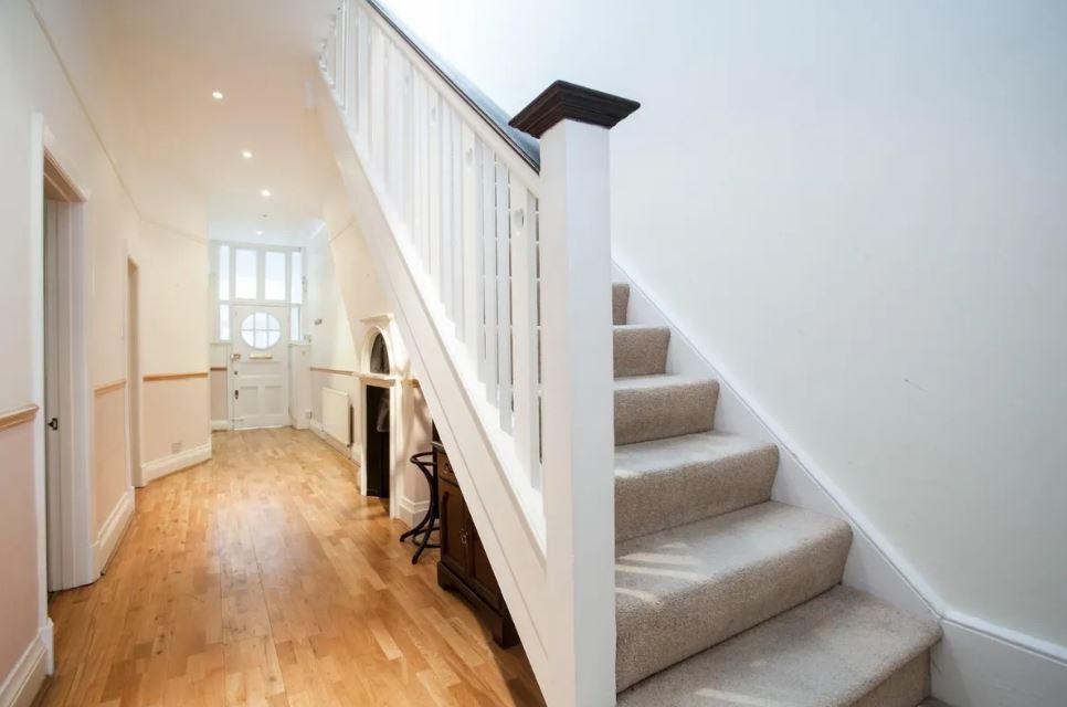 North-end-road-golders-green-nw11