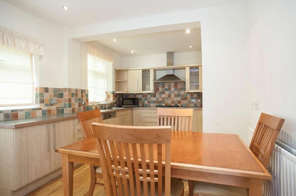 North-end-road-golders-green-nw11