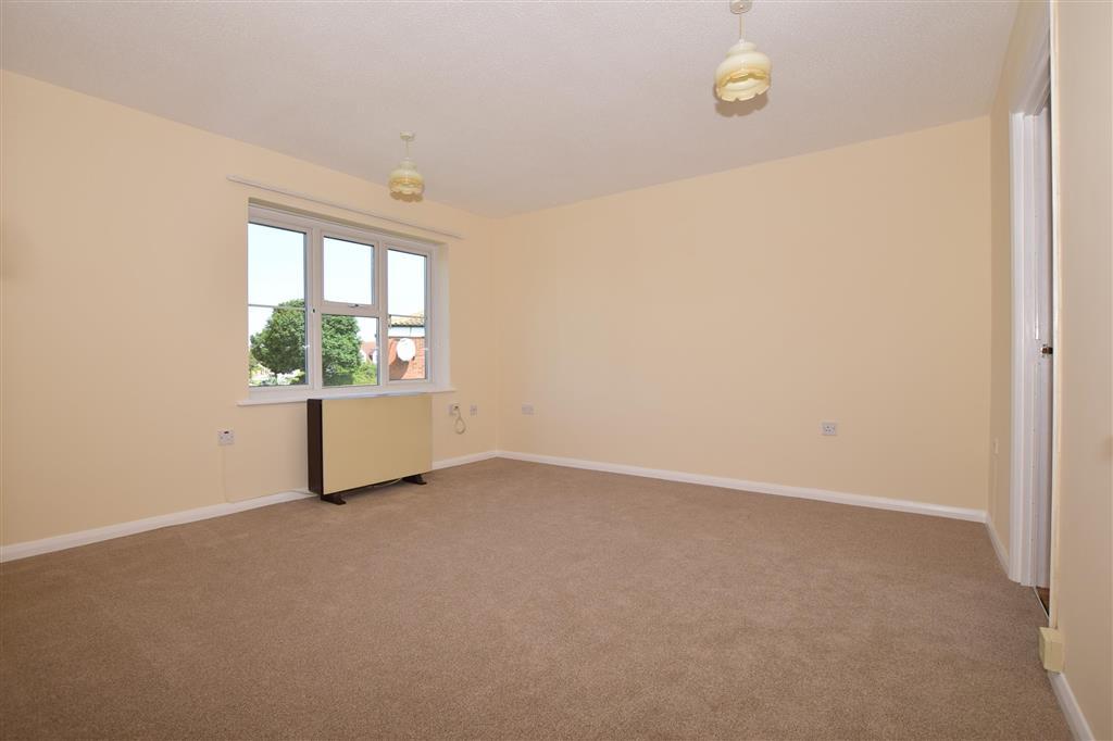 Highfields View, Beltinge, Herne Bay, Kent 1 bed flat £55,000