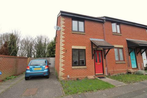 2 bedroom end of terrace house to rent, Finbars Walk, Ipswich, IP4