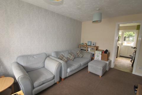 2 bedroom end of terrace house to rent, Finbars Walk, Ipswich, IP4