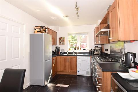 11 Eustace Crescent, Strood, Rochester, ME2 2GL