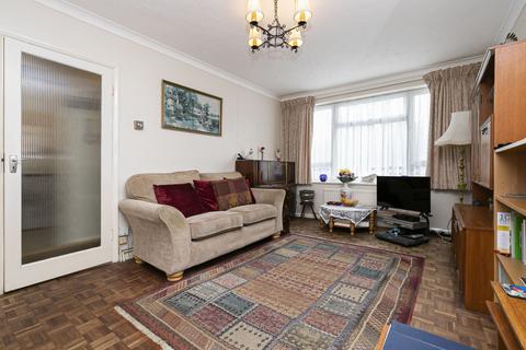 83b Russell Road, Buckhurst Hill, IG9 5QF