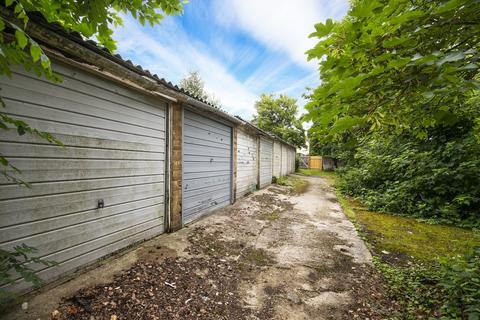 83b Russell Road, Buckhurst Hill, IG9 5QF