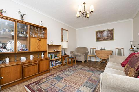 83b Russell Road, Buckhurst Hill, IG9 5QF