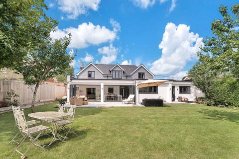Astra Cottage Rosebery Road, Tokers Green, Reading, RG4 9EL