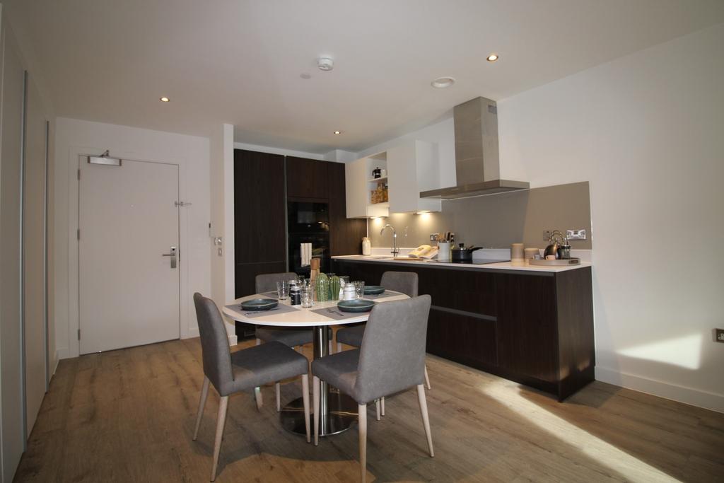 3 Lockside Lane, Middlewood Locks, Salford M5 2 bed apartment £1,160