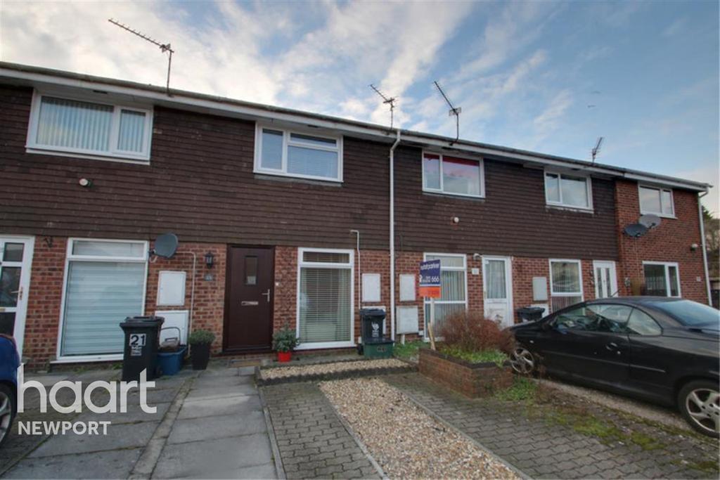 Armstrong Close 2 bed terraced house £700 pcm (£162 pw)