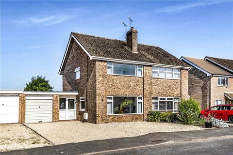 132 Fosseway Avenue, Moreton-in-marsh, GL56 0EA