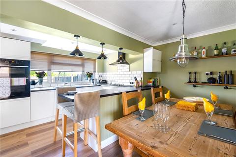 132 Fosseway Avenue, Moreton-in-marsh, GL56 0EA