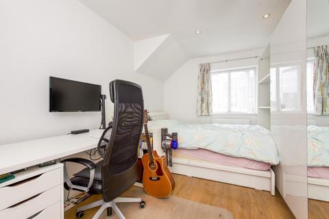 12 Elm Road, New Malden, KT3 3HB