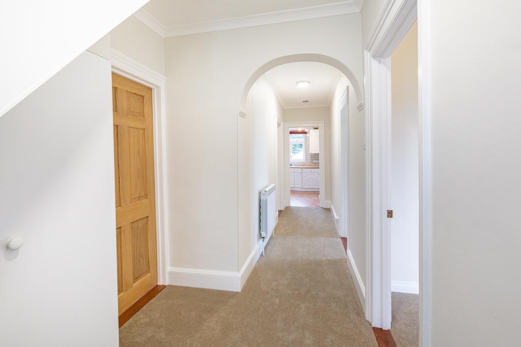 Les Croutes, St. Peter Port, Guernsey 4 bed detached house £2,650 pcm