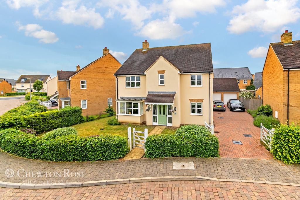 Trafalgar Drive, Milton Keynes 5 bed detached house £650,000