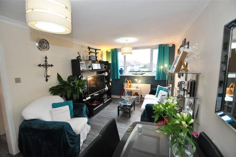 Flat 3, Brook Lane Shops Brook Lane, Chester, CH2 2EB