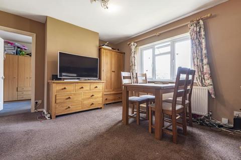 133 Andover Road, Twickenham, TW2 6PA