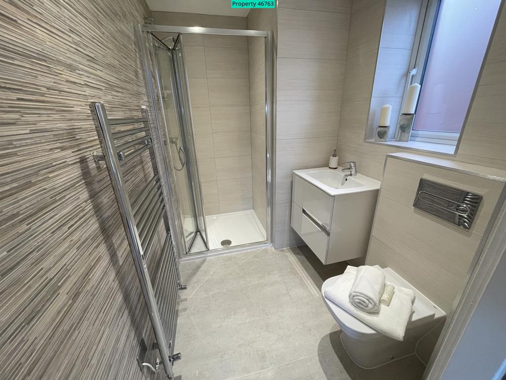 Bedroom 4 en suite