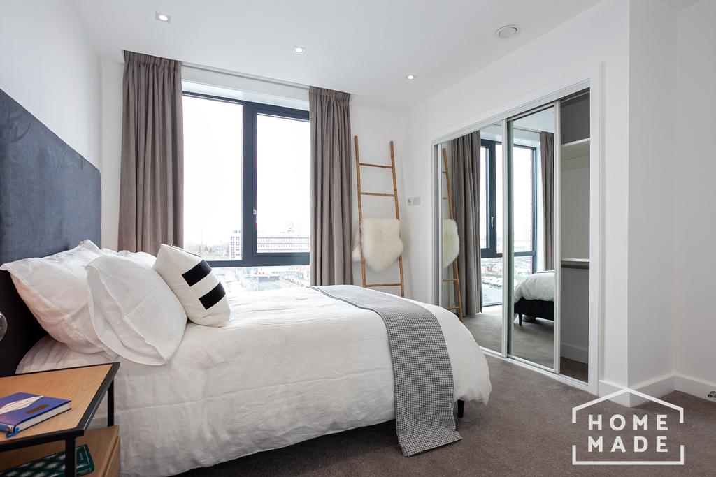 1bed show (7)-min.jpg