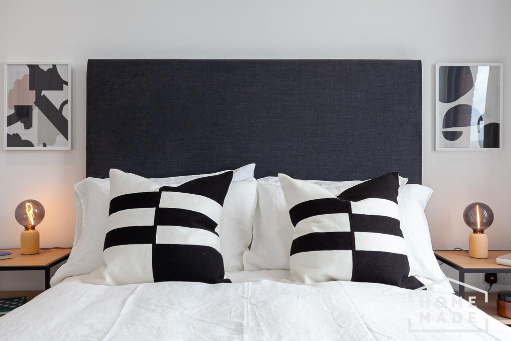 1bed show (8)-min.jpg